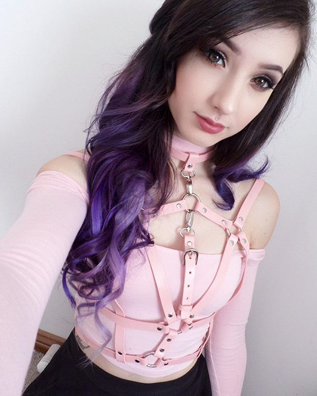 Симпатичные девушки с естественной красотой