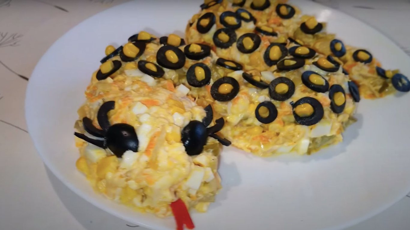 вкусный салат на Новый год 2025